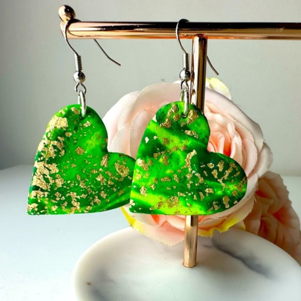 Gorgeous Hand made Lime Green & Gold Sweet Heart Light weight Cute earrings